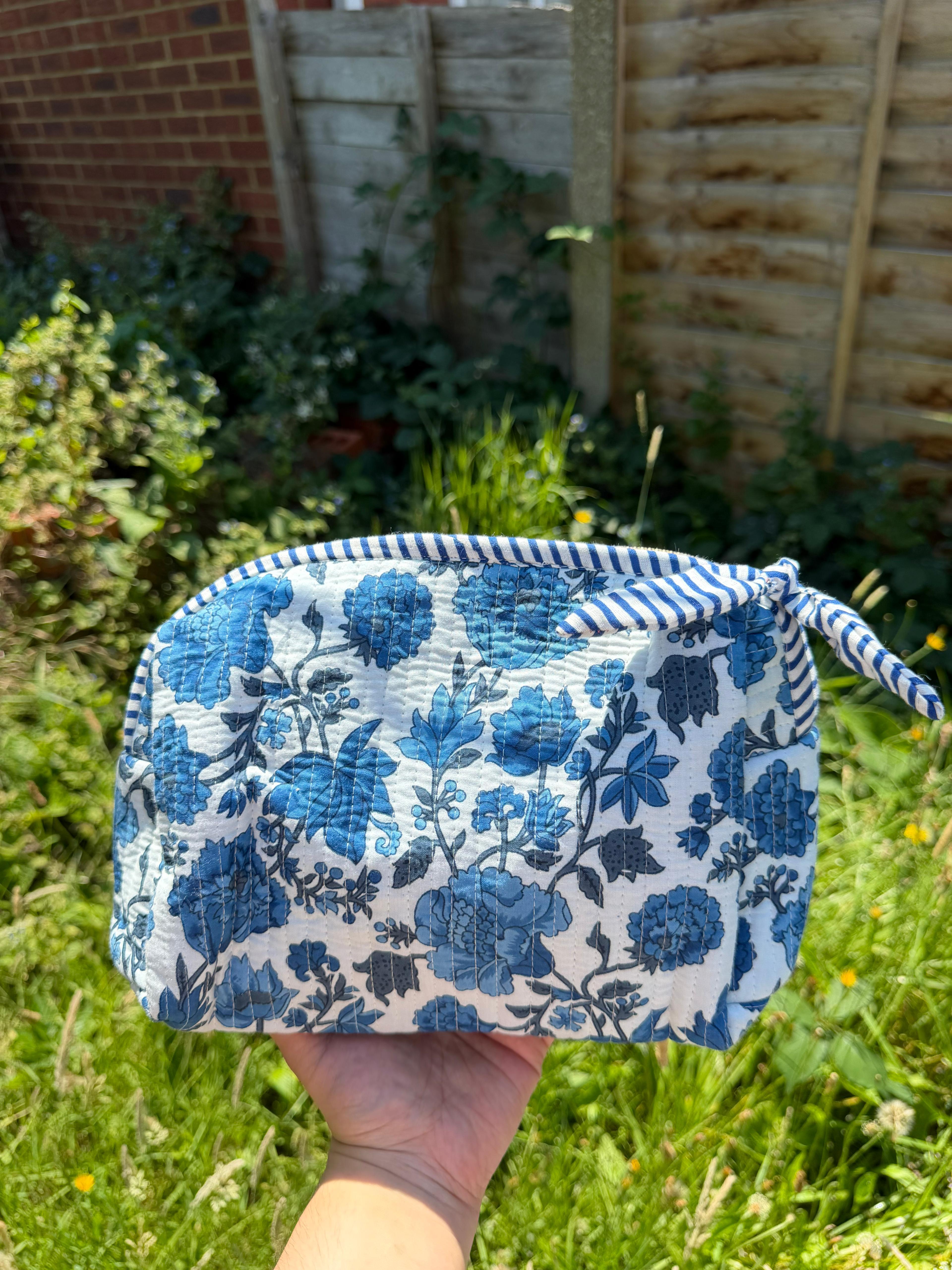 Neelam Vanity Pouch