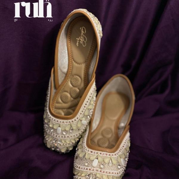 Safina Pearl - Jutti